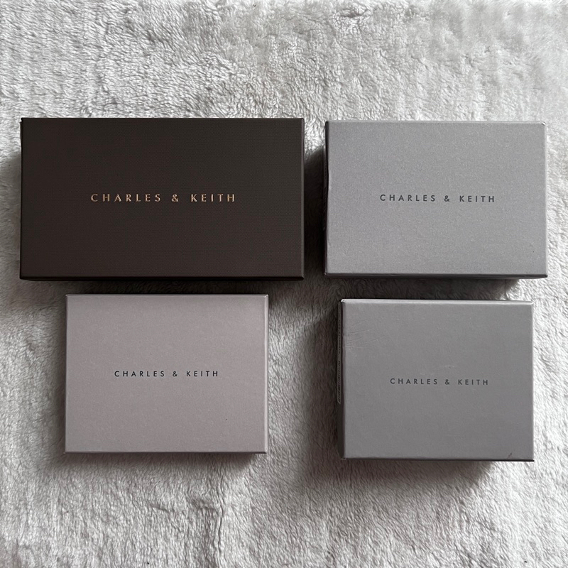 Box Dustbag Dompet Charles and Keith