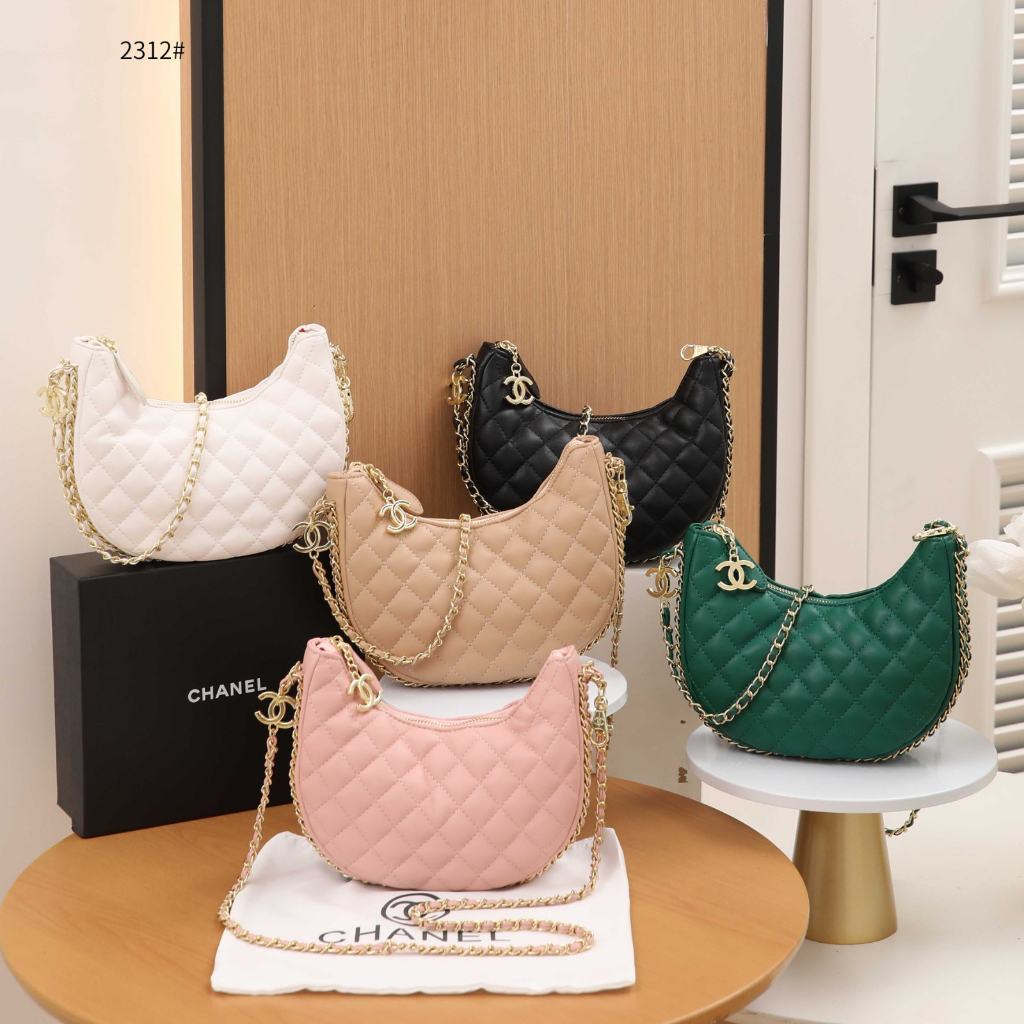 CH 2312 Quilted Pattern Chain Hobo Bag