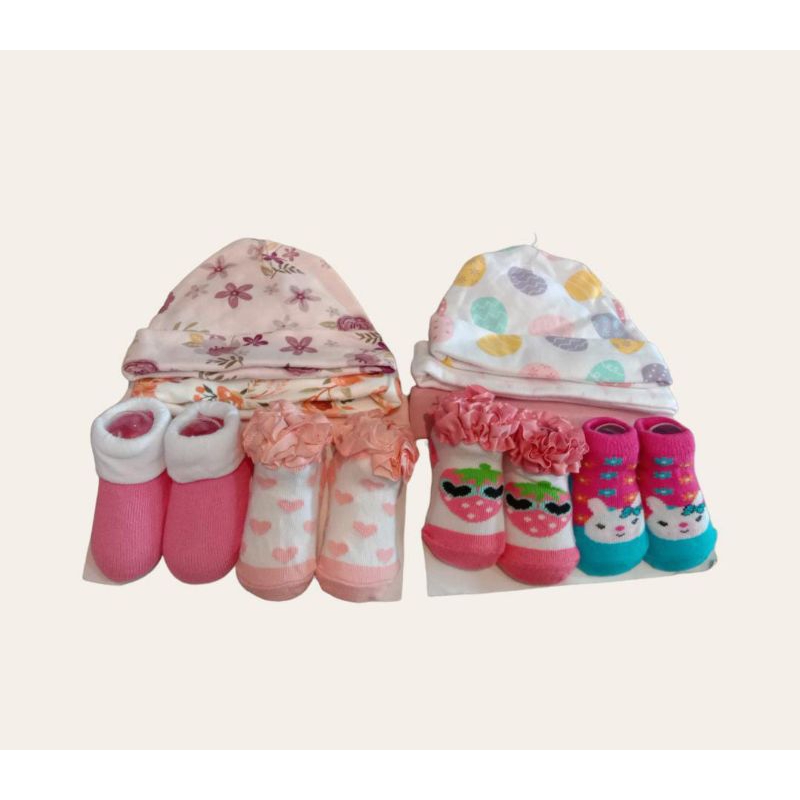 SET 5IN1 TOPI+KAOS KAKI BABY