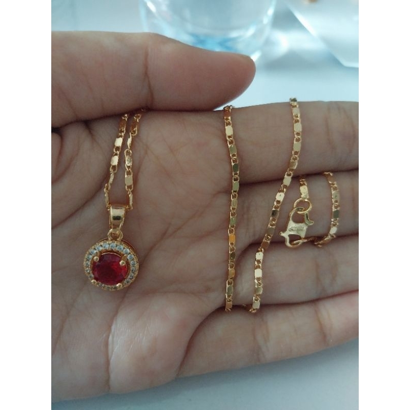 Set Perhiasan Permata Merah