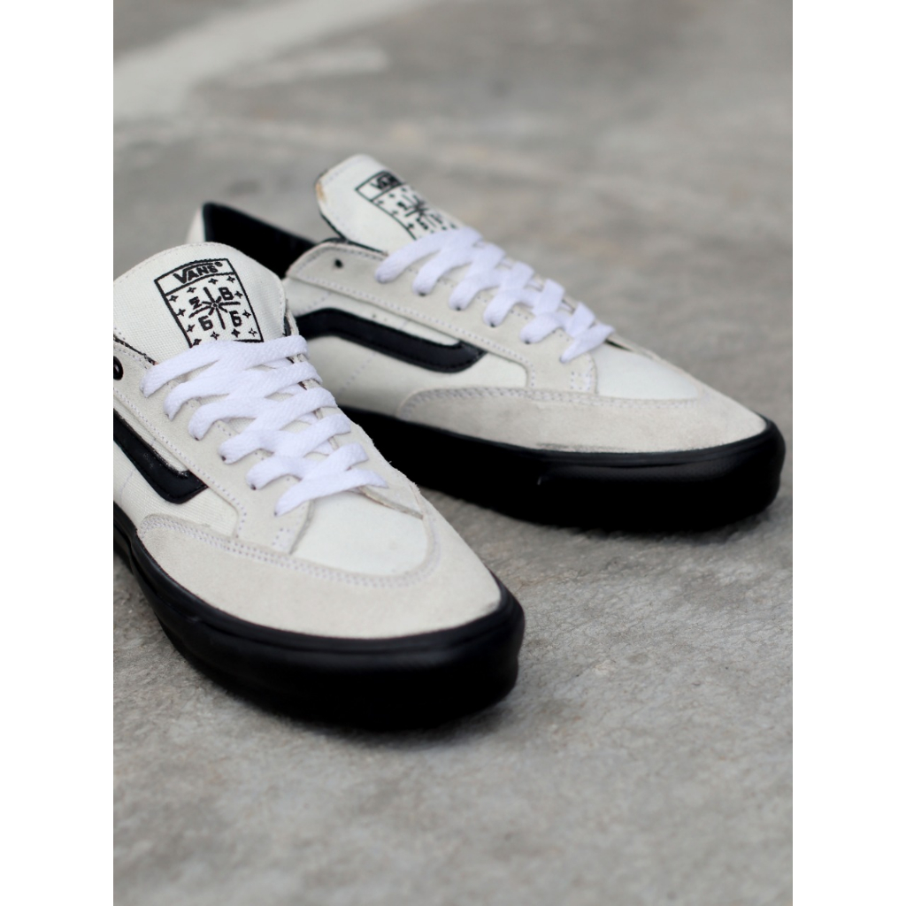 SEPATU PREMIUM V OS BERLE WHITE BLACK (LIVE)