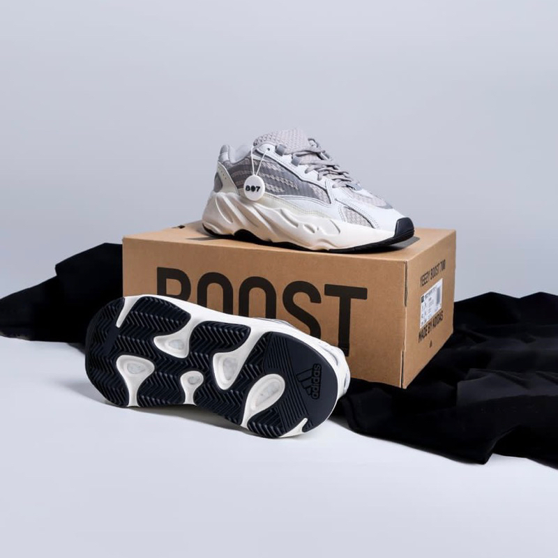 Yeezy Boost 700 V2 Static