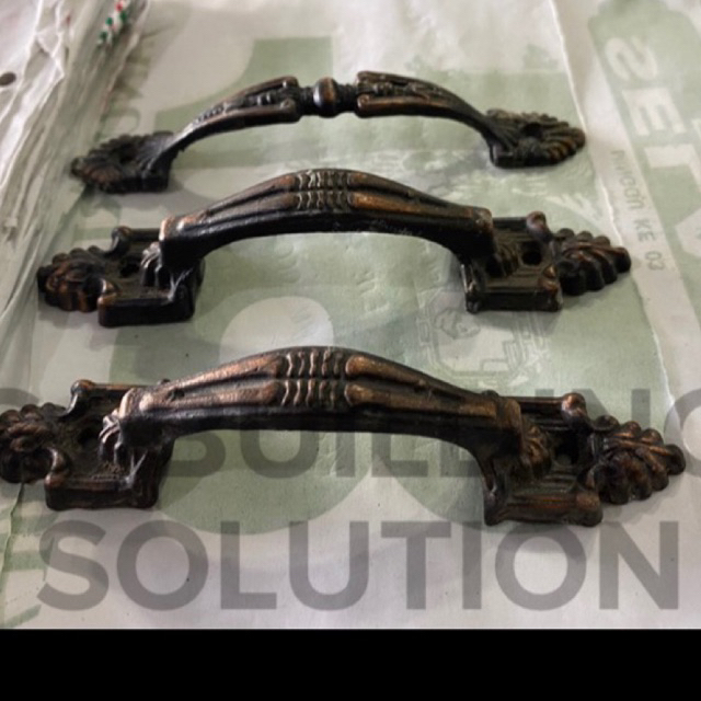 Tarikan Laci / Lemari Besi / Gagang Lemari Jendela Bagus Antik Coklat Unik