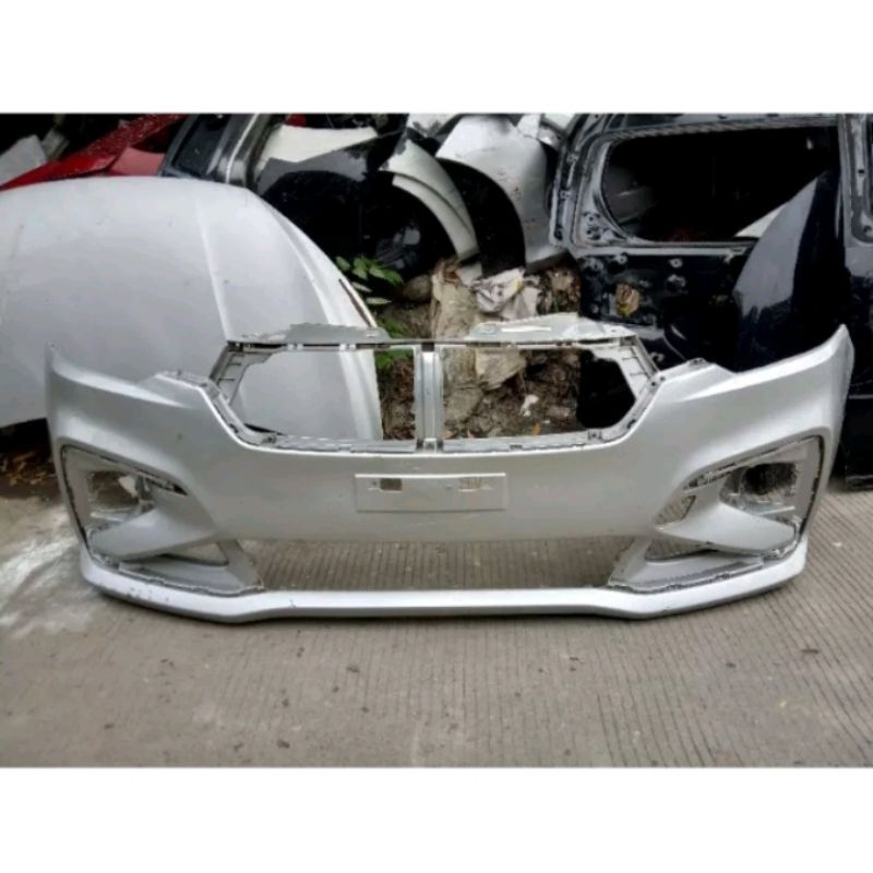 bemper depan Suzuki ertiga tahun 2019