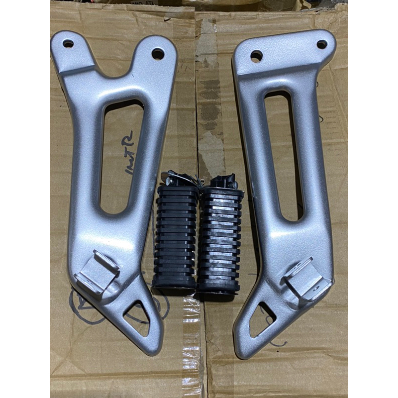 FOOTSTEP + DUDUKAN KAKI BELAKANG YAMAHA RXKING RX KING NEW PEREDAM RXK ROBOT 2007 2008 2009 SET