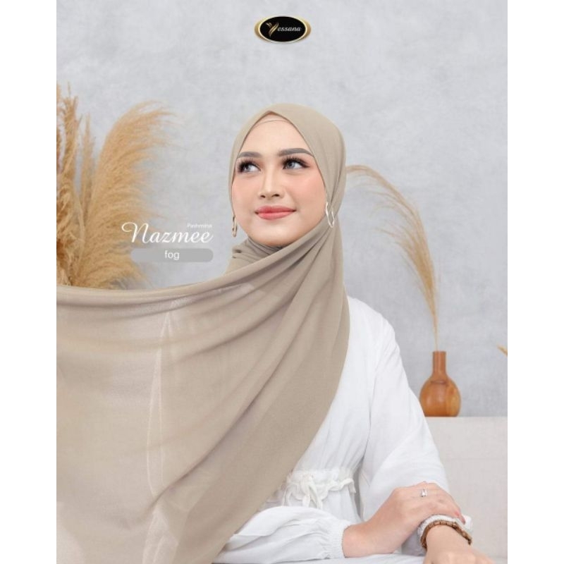 Pashmina Nazmee Yessana // Pashmina Yessana