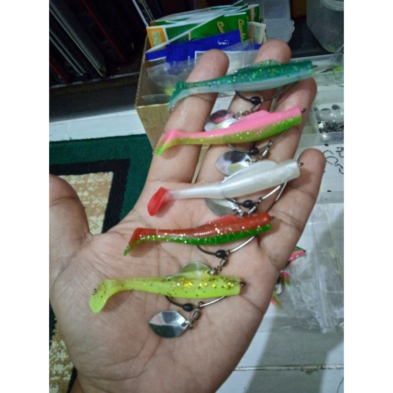 Soft Lure Zman 6cm + Hook + blade