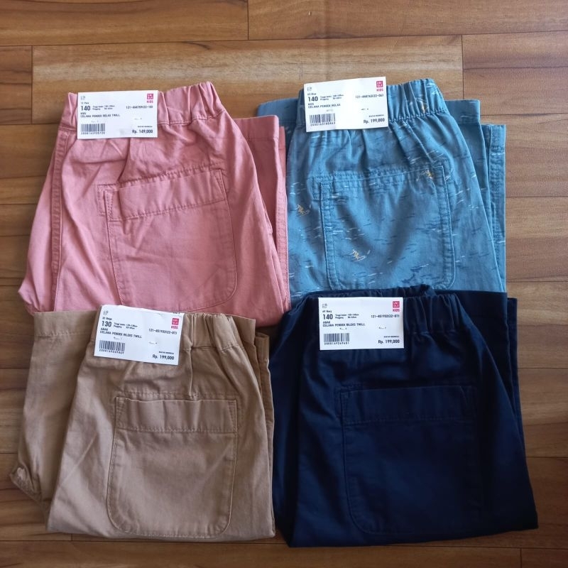 Uniqlo Kids Celana Pendek Relax
