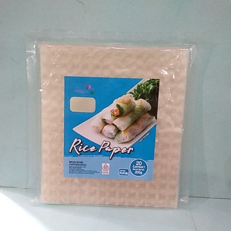 RICE PAPER KULIT LUMPIA KOTAK 21×18,5 CM / BULAT 22 CM 200 GR ( ISI 20 LEMBAR)