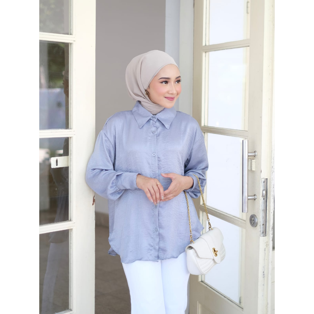 Kemeja Shimmer - Kemeja Wanita - Kemeja Oversize Wanita - Premium Santorini Silk Atasan Lengan Panjang Kancing Depan Lengan Balon