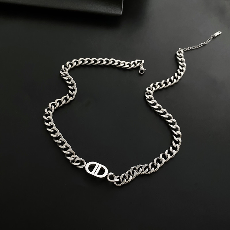 Kalung Titanium Rantai Wanita Gold/Silver Titanium Liontin DD