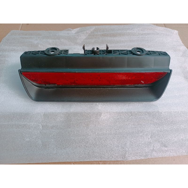lampu spoiler bagasi belakang mobil Honda jazz RS 2012 up