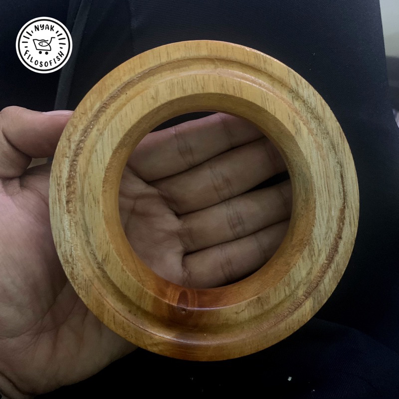 Gulungan kayu senar pancing