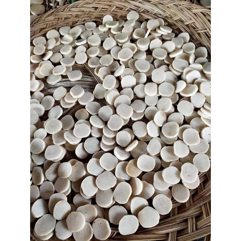 

kerupuk palembang kancing sedang mentah
