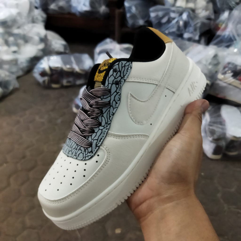 Sepatu Pria &amp; Wanita Sepatu Kasual Premium Import Vietnam N!ke Air Force 1 LV8 Fossil Cream Low