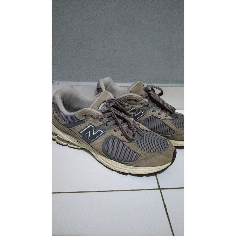 NB 2002r grey second