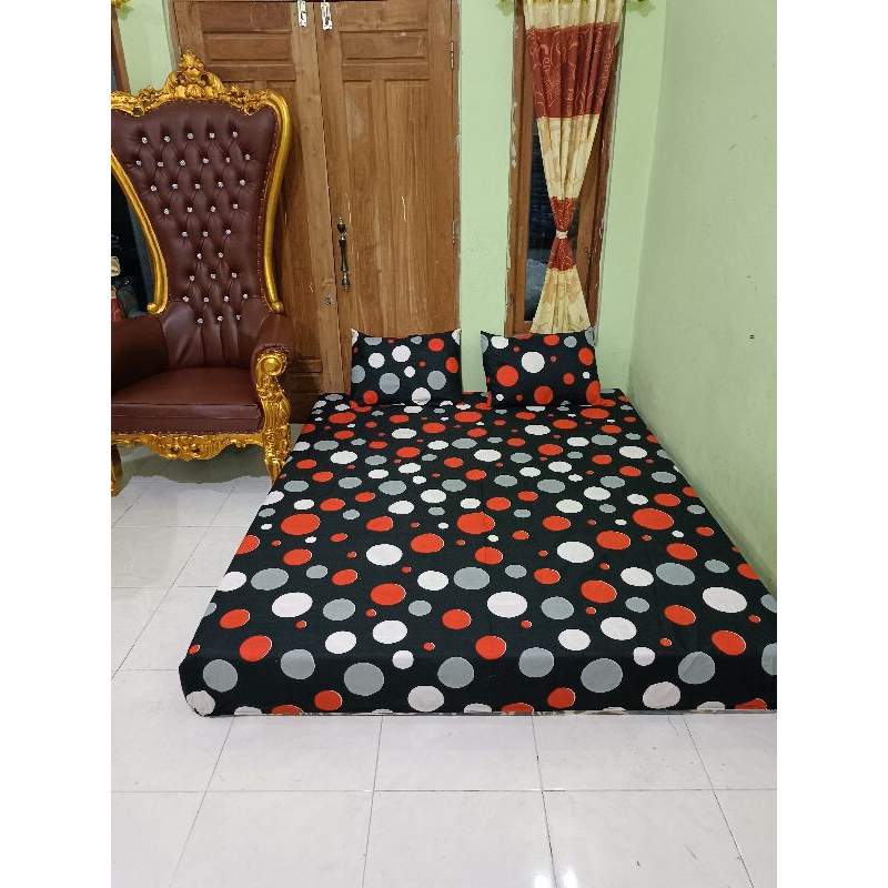 C Sprei Homemade motif kotak hitam 180x200x20 Sprei Karakter Sprei Motif aesthetic Berkualitas TINGGI 20 CM