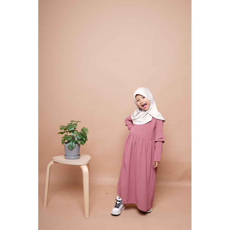 Gamis Anak Crinkle Airflow Taba Dress “Rose Pink” -by Hashanum