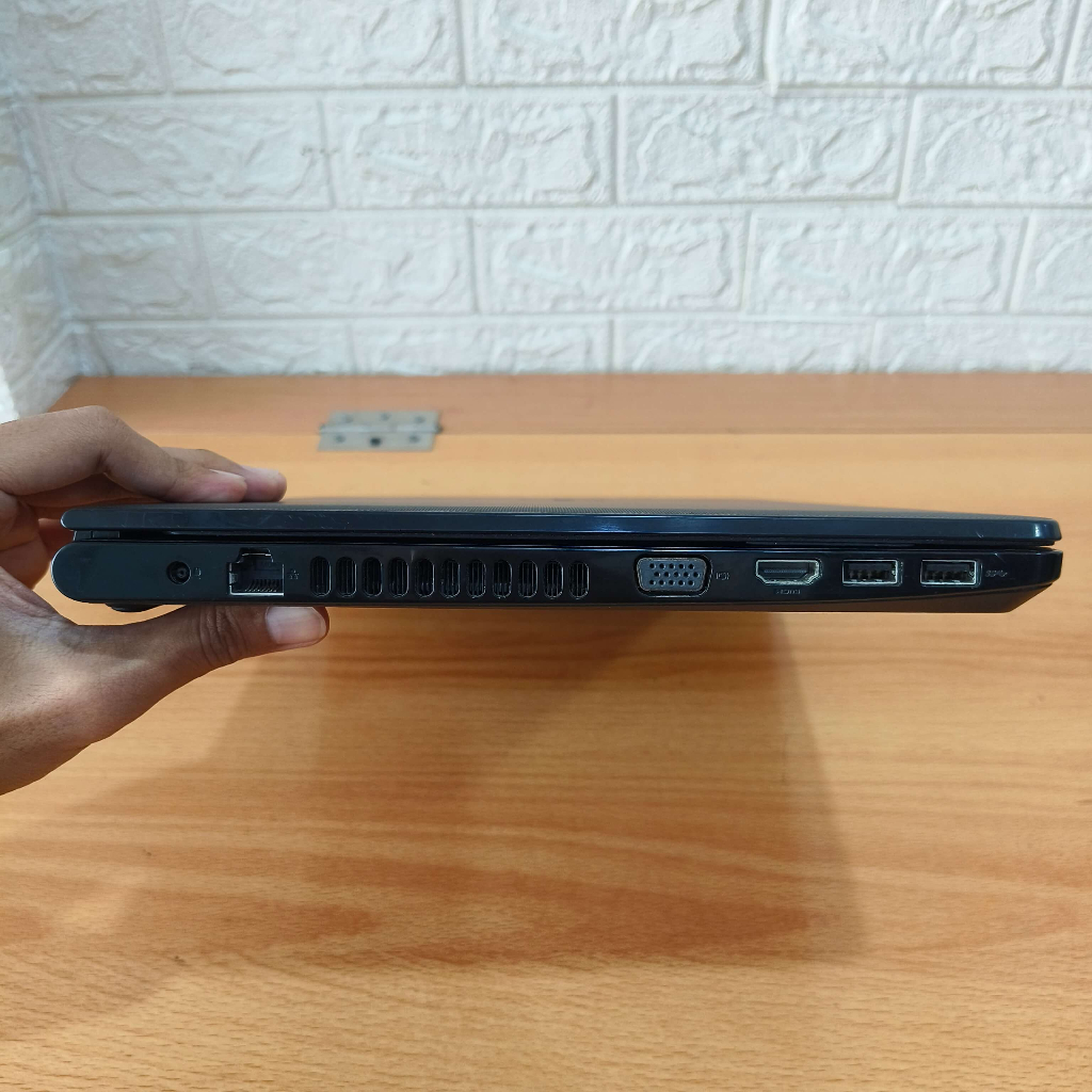 Laptop Dell Vostro 14 Core i5 Gen 7 RAM 8GB SSD 256GB 512GB Siap Pakai