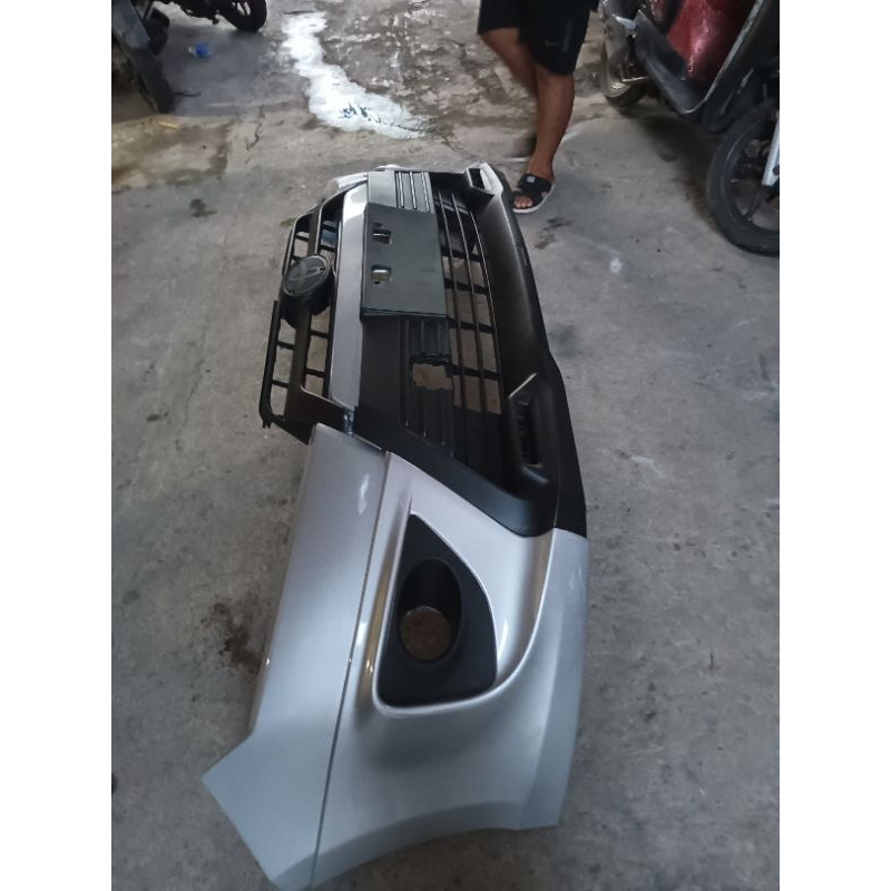 bumper bemper depan Toyota Yaris 2014 2015 2016 2017 original set gril dan bodykit