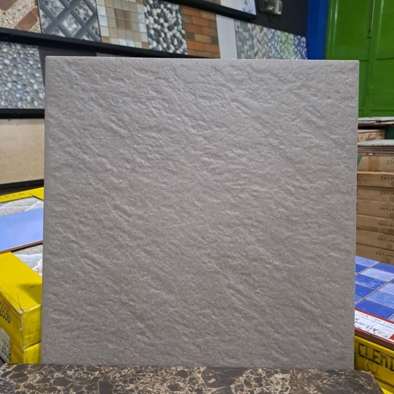 keramik lantai kasar / keramik lantai garasi / keramik carport / keramik kamar mandi kia impeesso 40