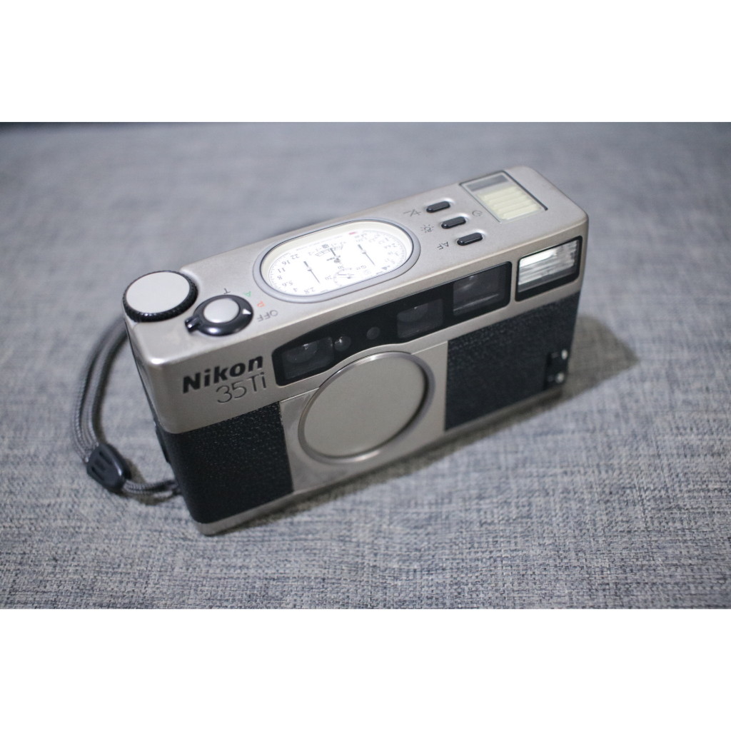 Kamera Nikon 35Ti point and shoot compact f2.8 koleksi premium