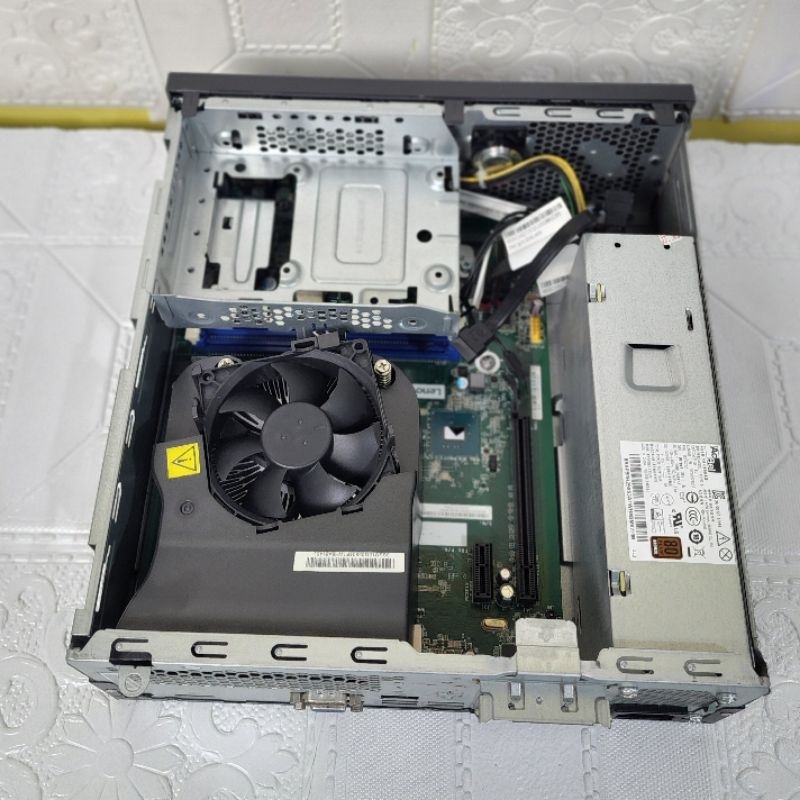 PC LENOVO THINKCENTRE M710E SFF CORE I3 7100 3,90GHZ RAM 16GB SSD 512GB LIKE NEW OBRAL MURAH