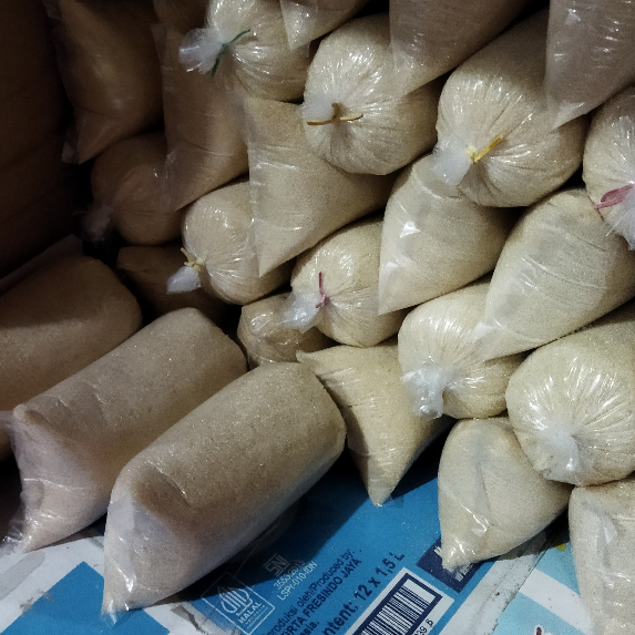 

Gula pasir 1 kg.