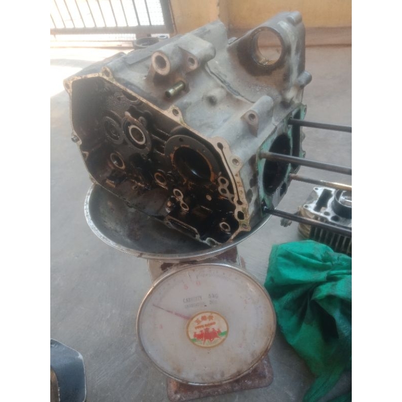 kerengkes mesin tengah kiri kanan supra x125