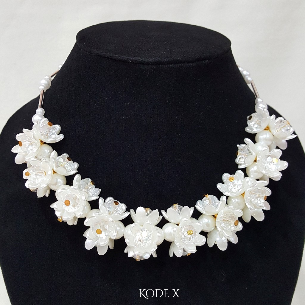 Kalung Hijab Beads Necklace Crystal Kalung Kondangan Kelopak Bunga - KH006