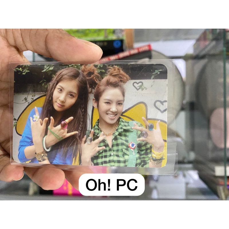 SNSD GIRLS GENERATION OH ALBUM PC HYOYEON & SEOHYUN