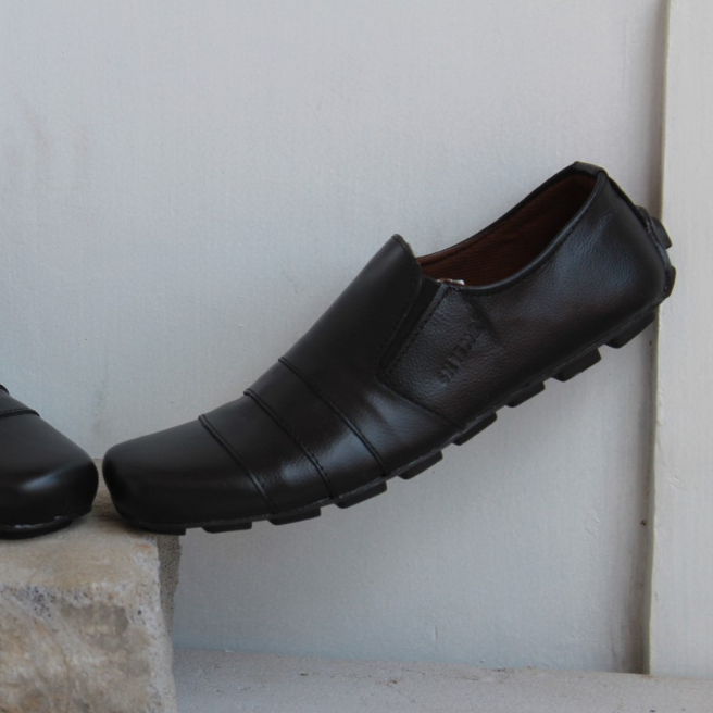 sepatu slip on pria casual pria kulit asli / sepatu pansus pria / sepatu santai slop