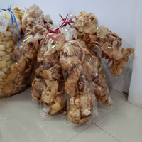 

oleh kerupuk kulit kerbau (k)100gr