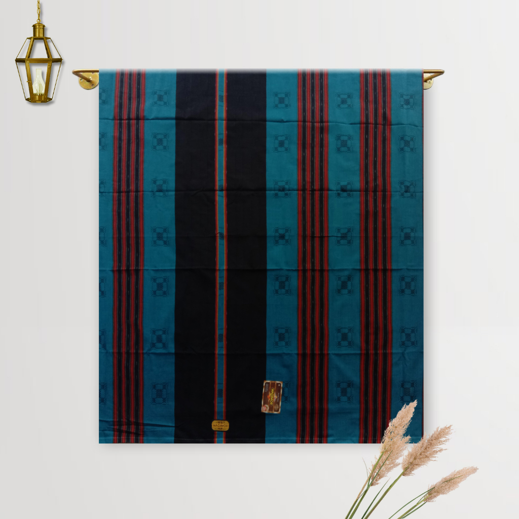 Sarung Tenun Wadimor Timbul Manik-Manik