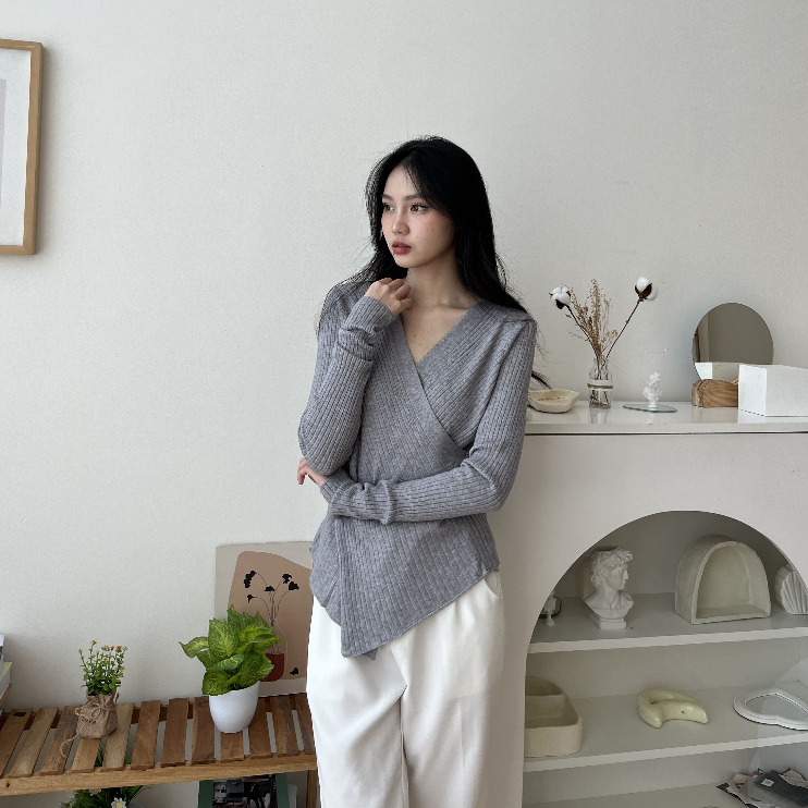 Eyri Knit Blouse - Atasan Rajut - Korean Casual Top