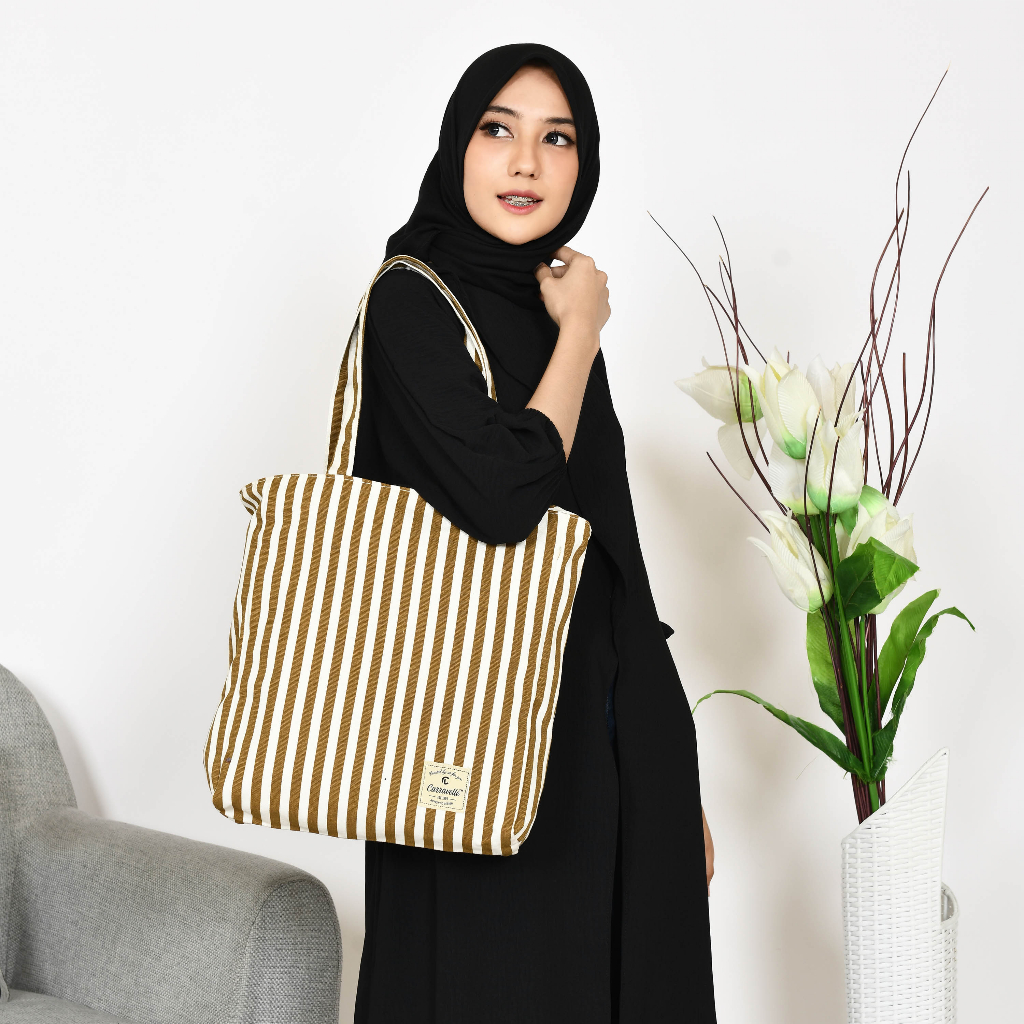 CARRAVELLE STORE - Tas Wanita Tote Bag Resleting Kanvas polos dan kanvas motif Aesthetic bisa buat totebag kuliah cewek kekinian bisa custom sablon untuk souvenir Pernikahan  tas seminar,,shopping bag dan tas ibu ibu pengajian