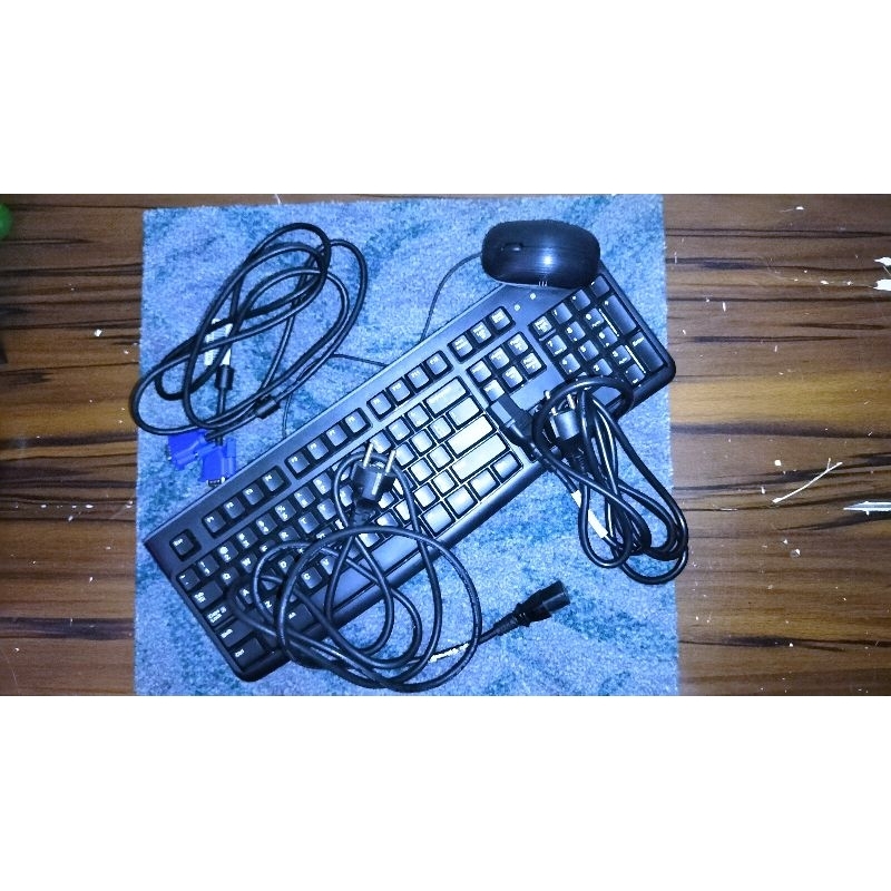 Mouse keybord dan kabel2 pilih di varian