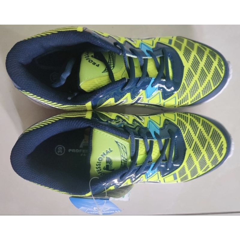 Sepatu Olahraga Professional