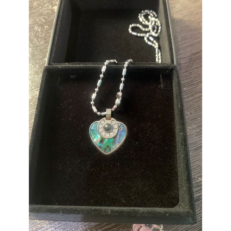 Kalung Pendant Love MCI original