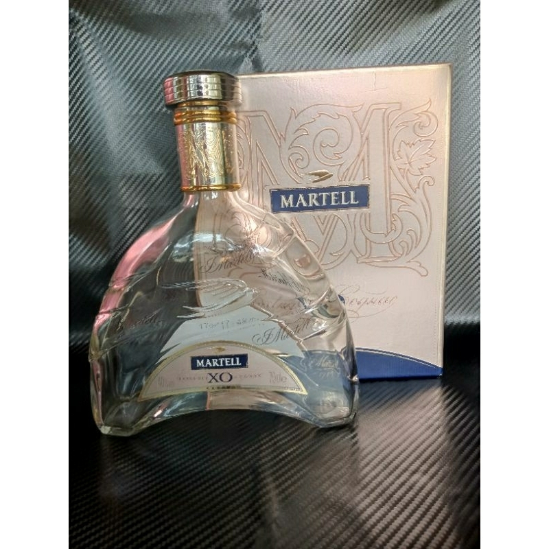botol bekas miras, botol minuman, botol pajangan, botol koleksi, botol MARTELL