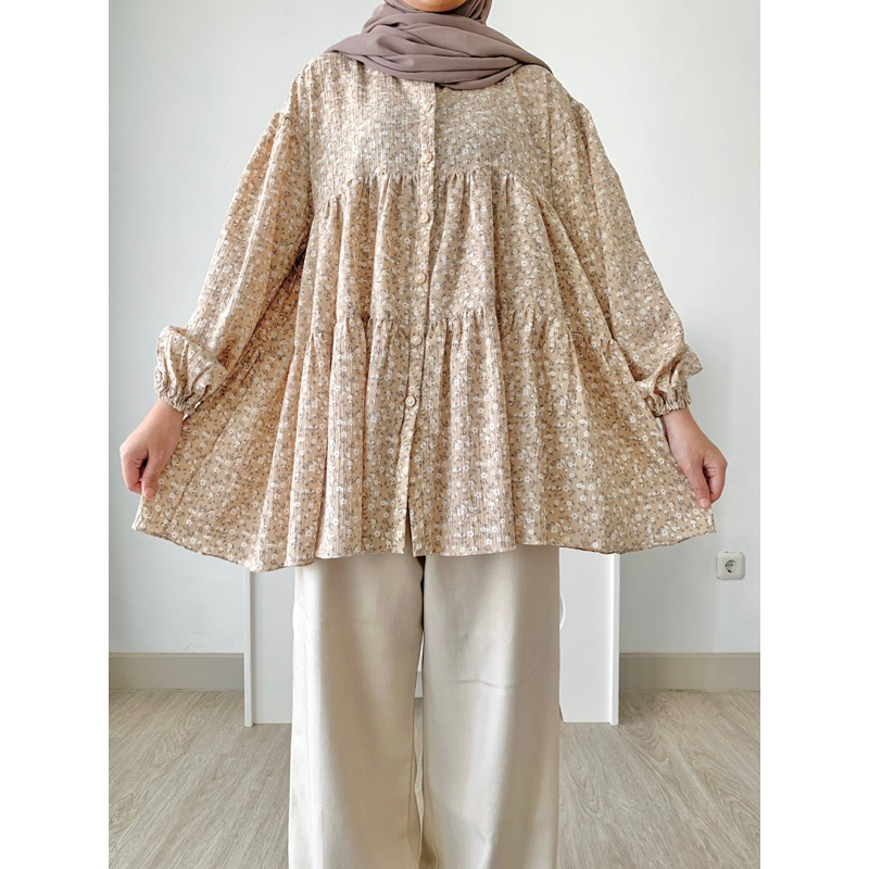 Bymeldev Flower Pearl Blouse Kancing Mutiara