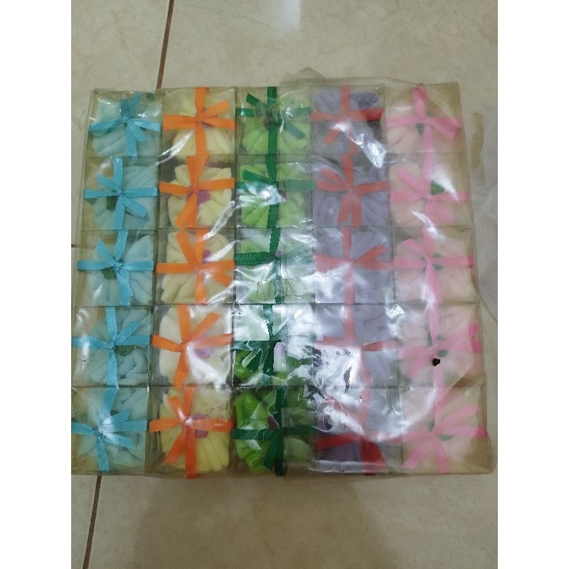 Preloved Souvenir pernikahan Sapu tangan handuk