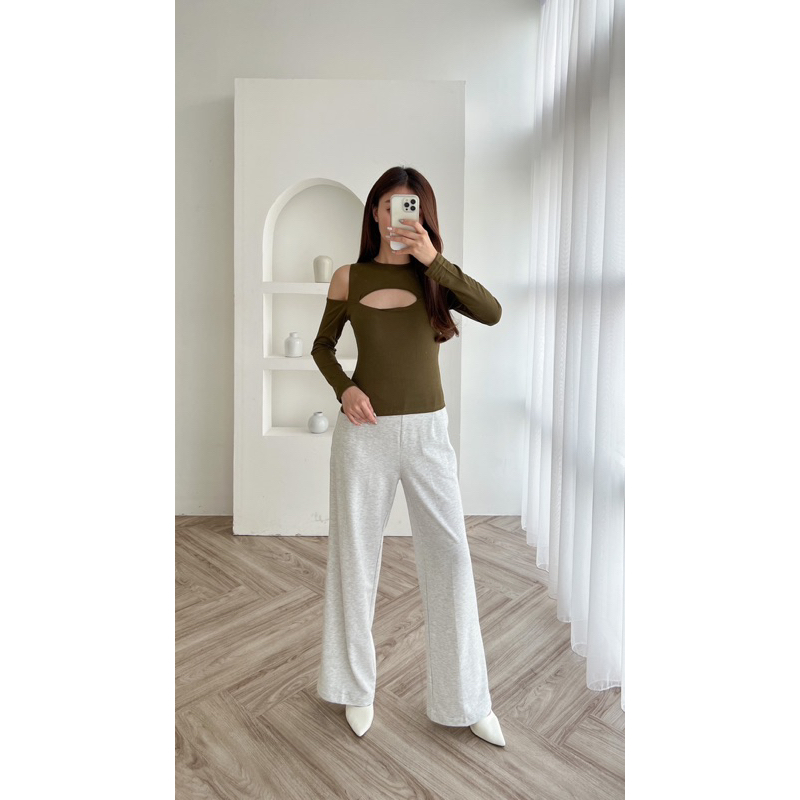 Tamara cut out Top