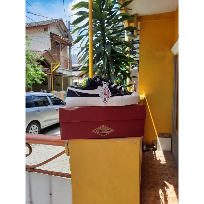 [ORIGINAL] Sepatu Compass Gazelle Low Blackwhite Termurah