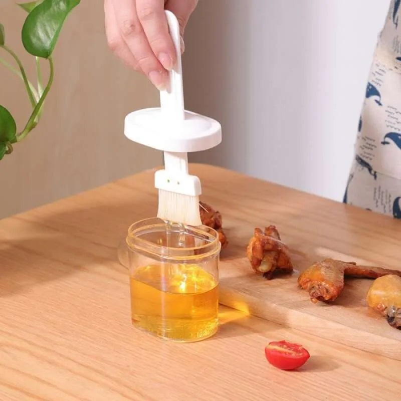 [DEASHOP] BOTOL KUAS TEMPAT MINYAK / TEMPAT PENYIMPANAN PENGOLES SAOS MADU KECAP MENTEGA BBQ SERBAGUNA / OIL CONTAINER WITH BRUSH