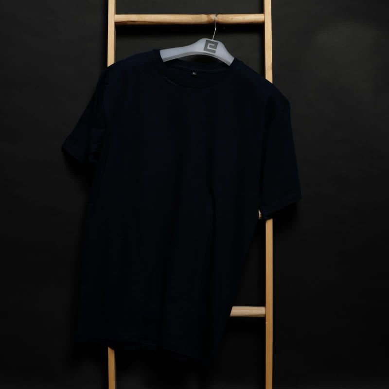 KAOS POLOS WARNA HITAM COMBED 24S