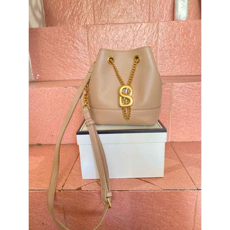 myra bag small tan Pl buttonscarves