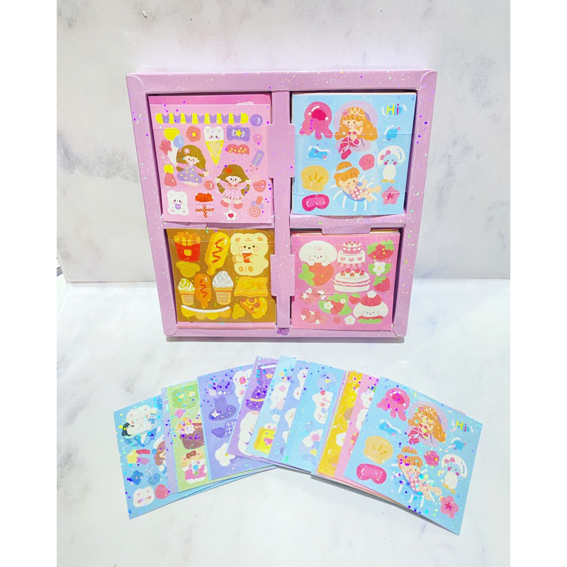 

Stiker Momo Glitter