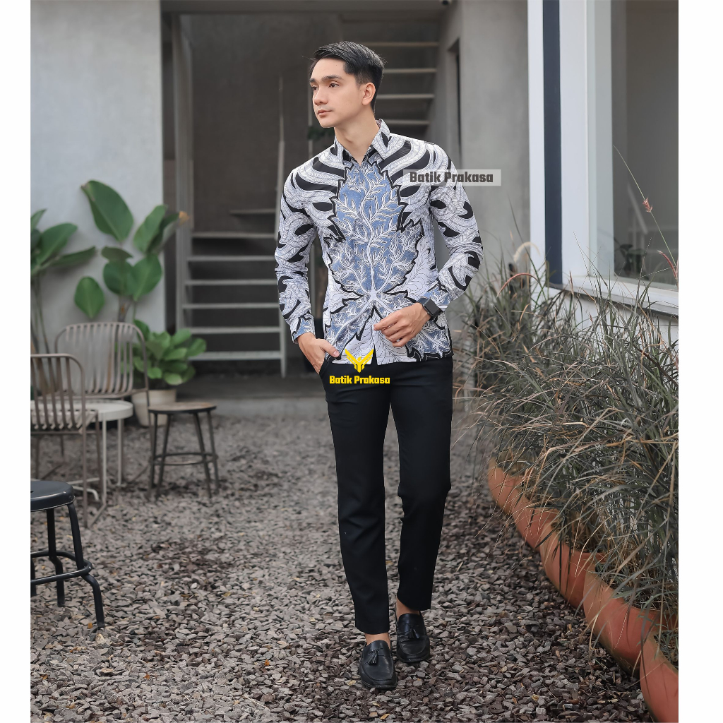 Kemeja Batik Prakasa Motif Mahesa Daya Slimfit Lengan Panjang Batik Solo