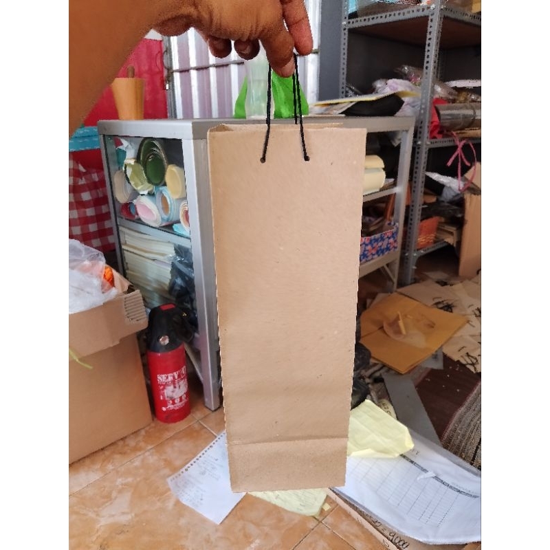 

(Paket Isi 12 pcs) Paperbag 14x14x35 polos coklat terlaris |Tas Kado |Tas Souvenir